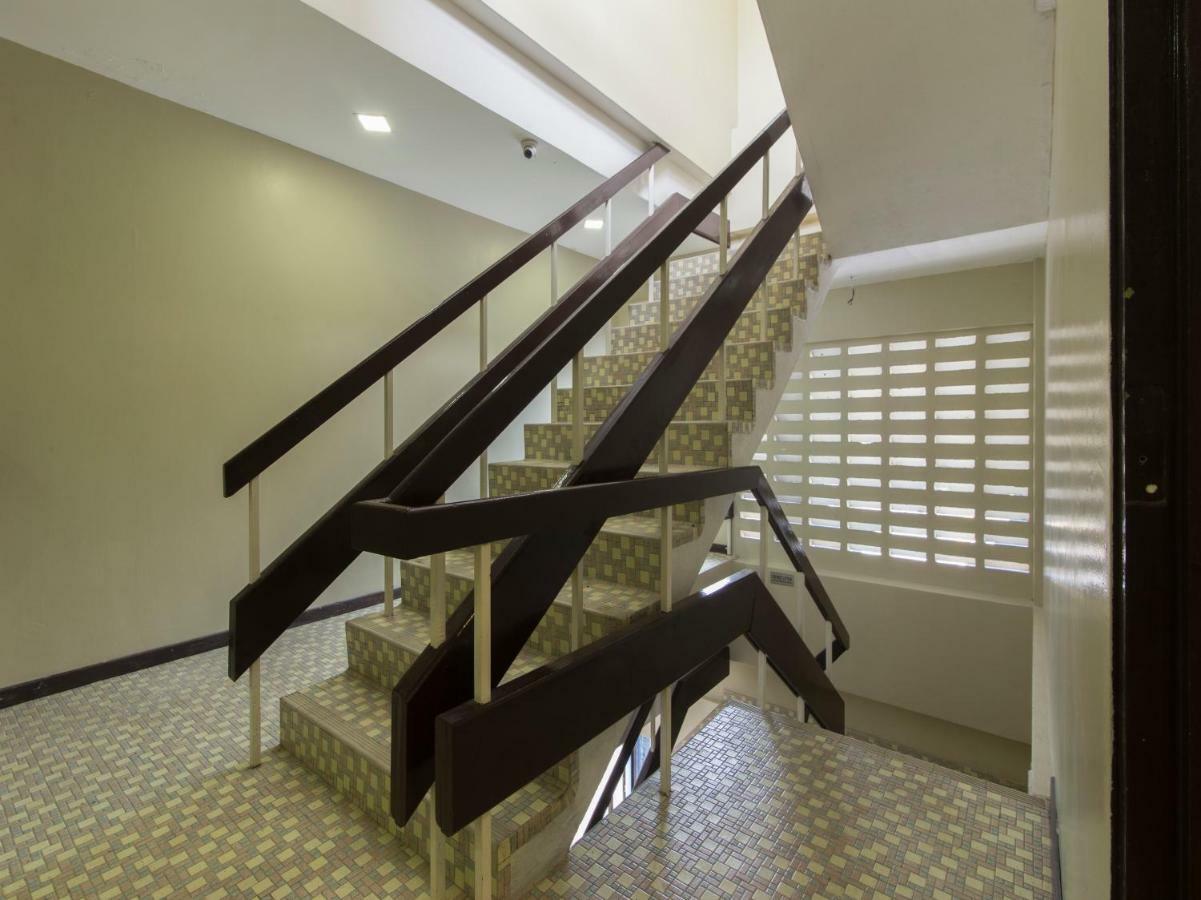 Oyo 1136 Pd Star Hotel Πορτ Ντίξον Εξωτερικό φωτογραφία